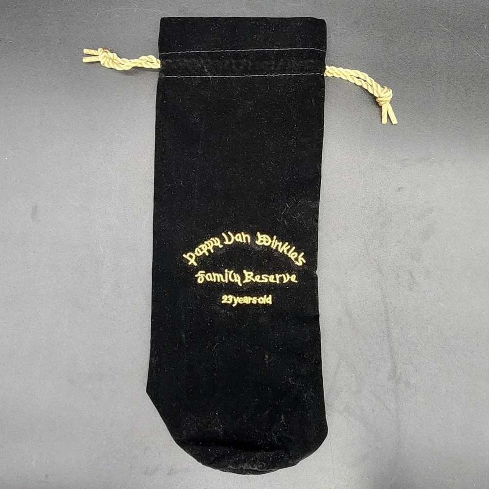Pappy Van Winkle Black Velvet Bottle Bag Family Reserve 23 Year Bourbon Pouch